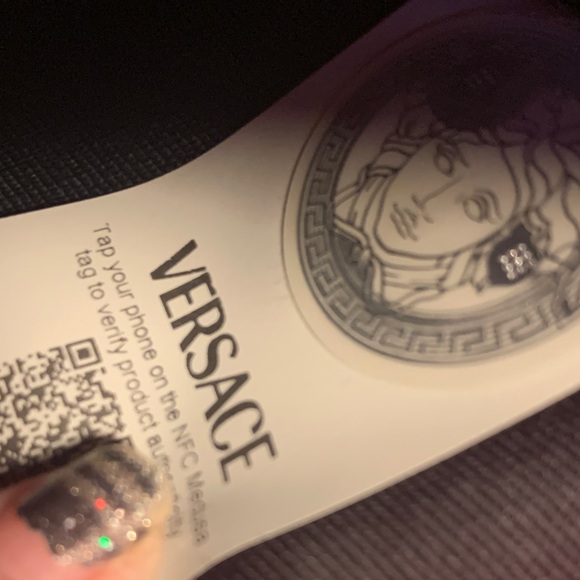 NEW Versace Vibrant Pink Crossbody Bag - Picture 5 of 7